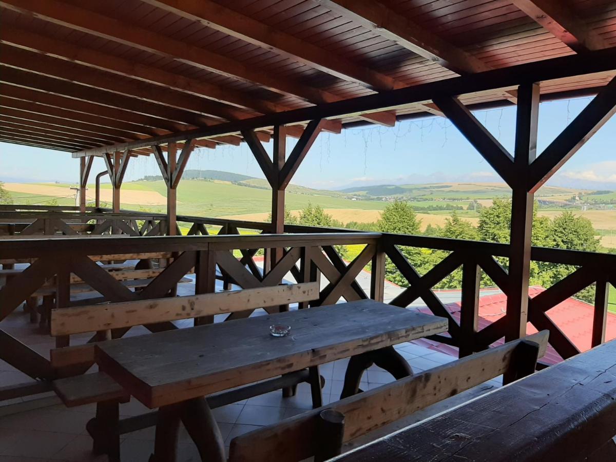 Spissky Stvrtok Restaurant And Pension Stenly מראה חיצוני תמונה
